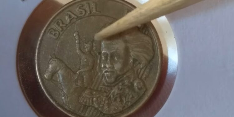 Erro raro: moeda de 10 centavos PPPP vale até 500 vezes mais!
