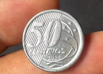 Inacreditável: Moeda de 50 centavos ano 2012 com erro vale até R$ 4.000!