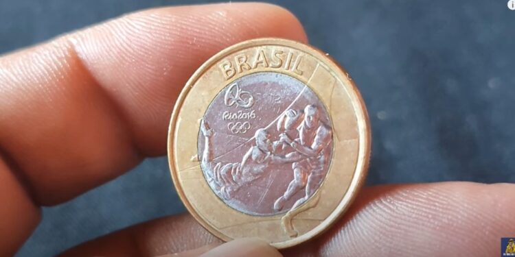 Incrível: moeda do rugby pode valer 650 vezes mais!