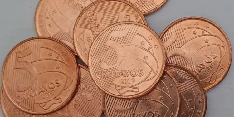 Oferta Especial: Troque Moeda de 5 CENTAVOS por R$ 200! Você Aceita?