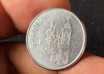 Veja quanto vale a moeda de 20 cruzeiros 1981 com o desenho da igrejinha!