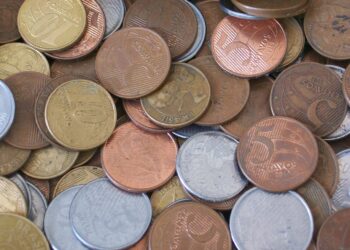 Descubra as moedas de 5 centavos valiosas que valem mais de R$ 3 mil!