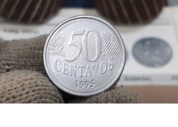 Incrível: descubra quanto pode ganhar com a moeda rara de 50 centavos 1995!