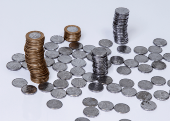 Uma moeda de 50 centavos com erro de fabricação pode valer até R$ 100.