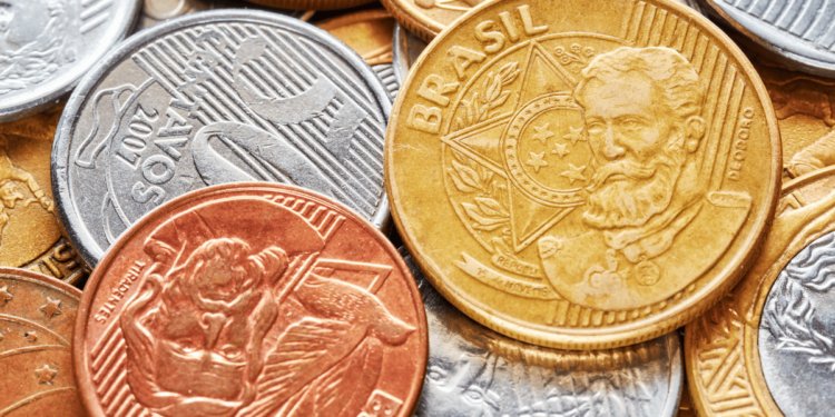 Moeda de 5 centavos de 1999 pode valer até R$ 1 mil, dizem especialistas.