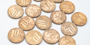 Moeda de 10 centavos de 2022 com erro de cunhagem vale até R$ 150.