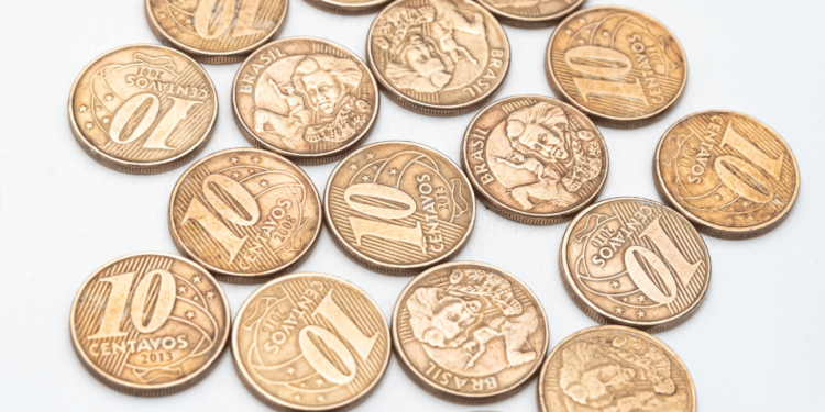 Moeda de 10 centavos de 2022 com erro de cunhagem vale até R$ 150.