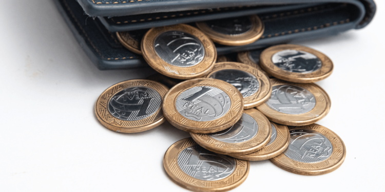 Uma moeda de 1 real de 2016 está sendo avaliada em até R$ 8 mil por colecionadores.