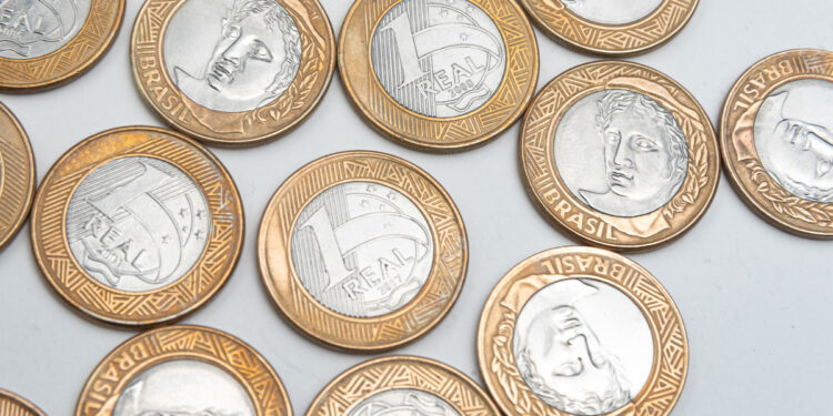 Confira as moedas de 1 real com erro que valem até R$ 500!