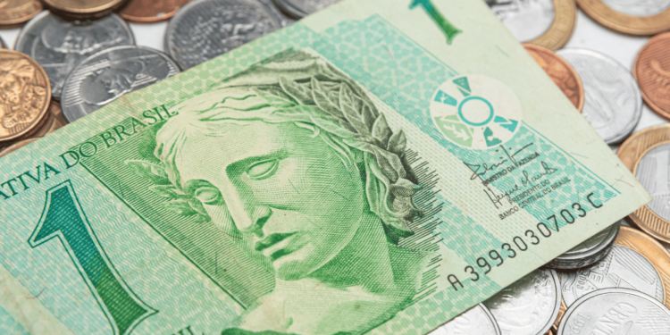 Notas de R$ 1 real raras podem valer até R$ 2000 no mercado de colecionadores.