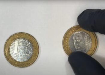 Especialistas identificaram rara moeda de JK