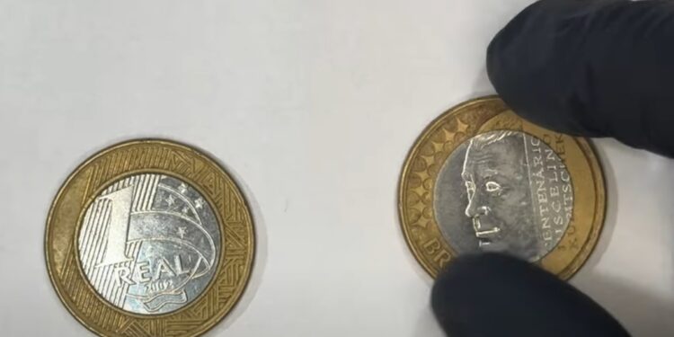 Especialistas identificaram rara moeda de JK