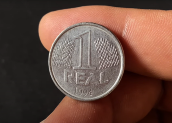 Moeda de 1 Real de 1994: A História por Trás da Primeira Moeda de Aço Inoxidável e Seu Valor