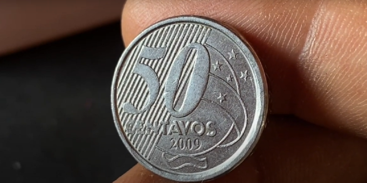 Raridade no Mercado Numismático: A Moeda de 50 Centavos de 2009 com Defeito de Cunho Quebrado