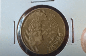 moeda de 25 centavos com reverso invertido raro para colecionadores