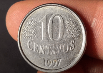 Moeda de 1 centavo de 1997 com erro de cunhagem que pode valer até 120 reais