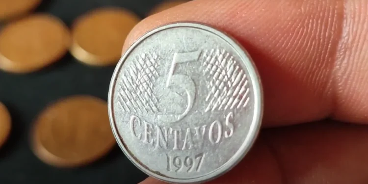 Erro de cunhagem faz moeda de 5 centavos de 1997 valer até R$ 600