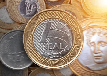 Moeda de 1 real com erro pode valer até R$ 80: veja como identificar a sua