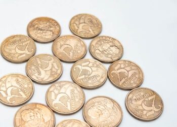 3 moedas de 25 centavos que podem valer até R$ 500 em 2025 – saiba identificar