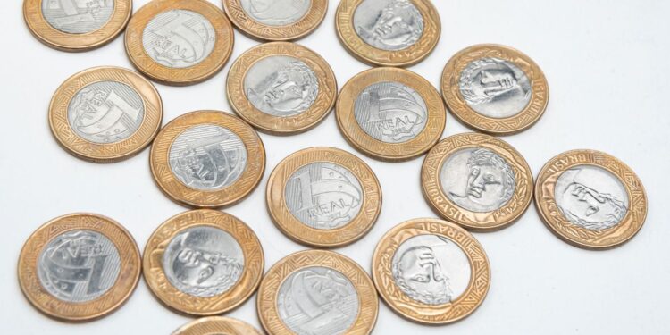 Moeda de 1 Real Rara: descubra o “erro de data marcada” que vale até 40 vezes mais