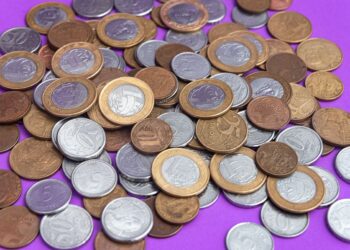 10 moedas brasileiras que valem uma fortuna: descubra a peça de R$ 6.000 escondida no troco
