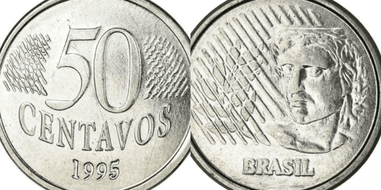 Seu troco pode surpreender: moeda de 50 centavos de 1995 com erro raro vale até R$ 200