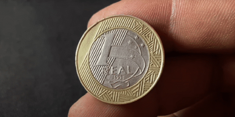 Achou troco? Moeda de 1 Real de 1998 pode render até R$ 3.000 se tiver este pequeno detalhe