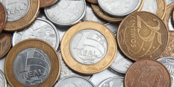 Moedas com defeito: descubra os 7 erros mais valiosos que enlouquecem colecionadores brasileiros