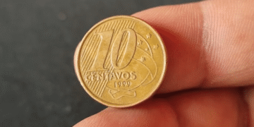 Erro de cunhagem faz moeda de 10 centavos de 1999 valer até R$ 150: veja se a sua é rara