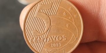 Troco precioso: como uma simples moeda de 5 centavos pode render R$ 180