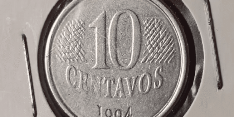 Moeda de 10 Centavos de 1994: saiba por que o erro de reverso horizontal pode render centenas de reais